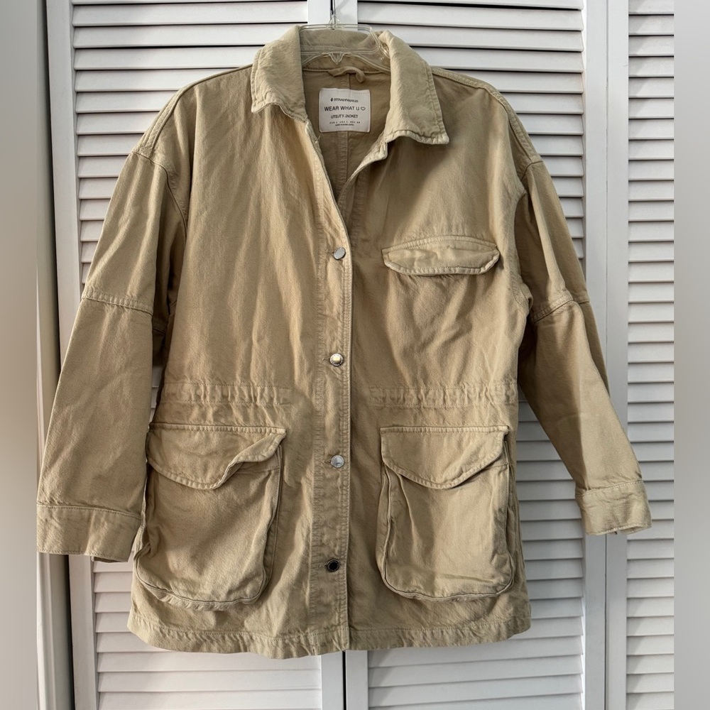Stradivarius Beige Utility Jacket - image 1